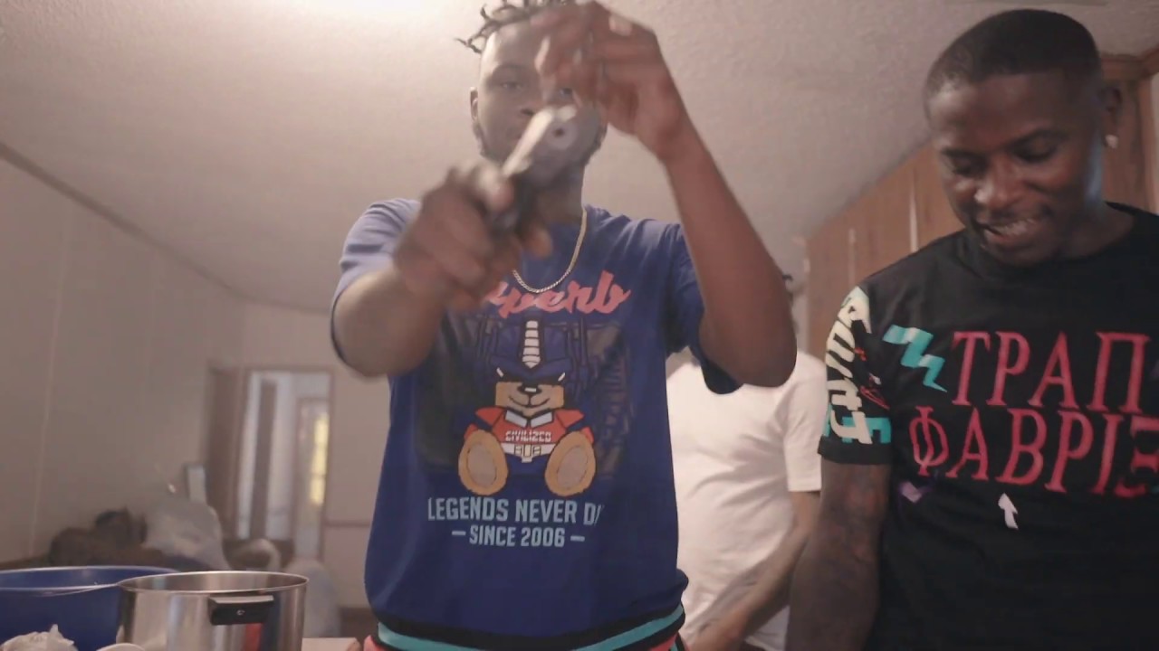 Da General Rapper In Da Kitchen - Da General ft. J.3 (Official Video) - YouTube