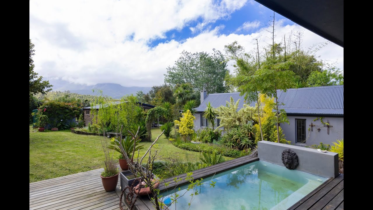 5 bedroom house for sale in Blanco Pam Golding Properties