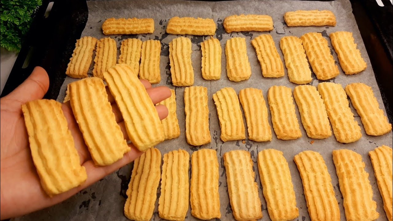 حلوة الزمن الجميل بعصير البرتقال جيبي برتقالتين وملعقة زبدة وتعالي نحضرو بيسكوي البرتقال مقرمش وهشيش