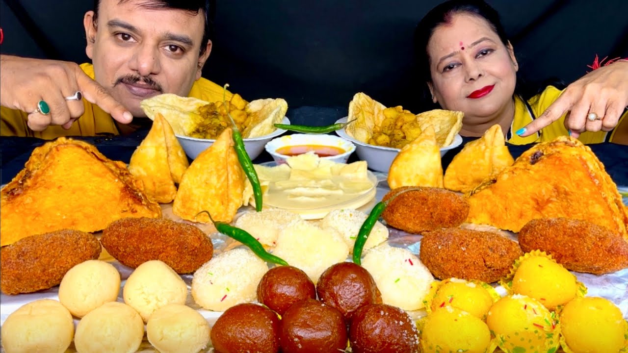 ASMR INDIAN SWEETS RASGULLA GULAB JAMUN CHAM CHAM RABRI * INDIAN SWEETS VS NAMKEEN CHALLENGE * #food