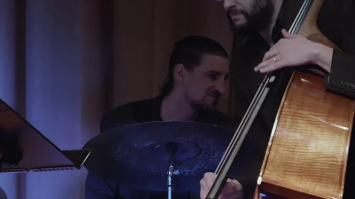 Vaux Taux - Chris Coyle bass solo from "Skymall"