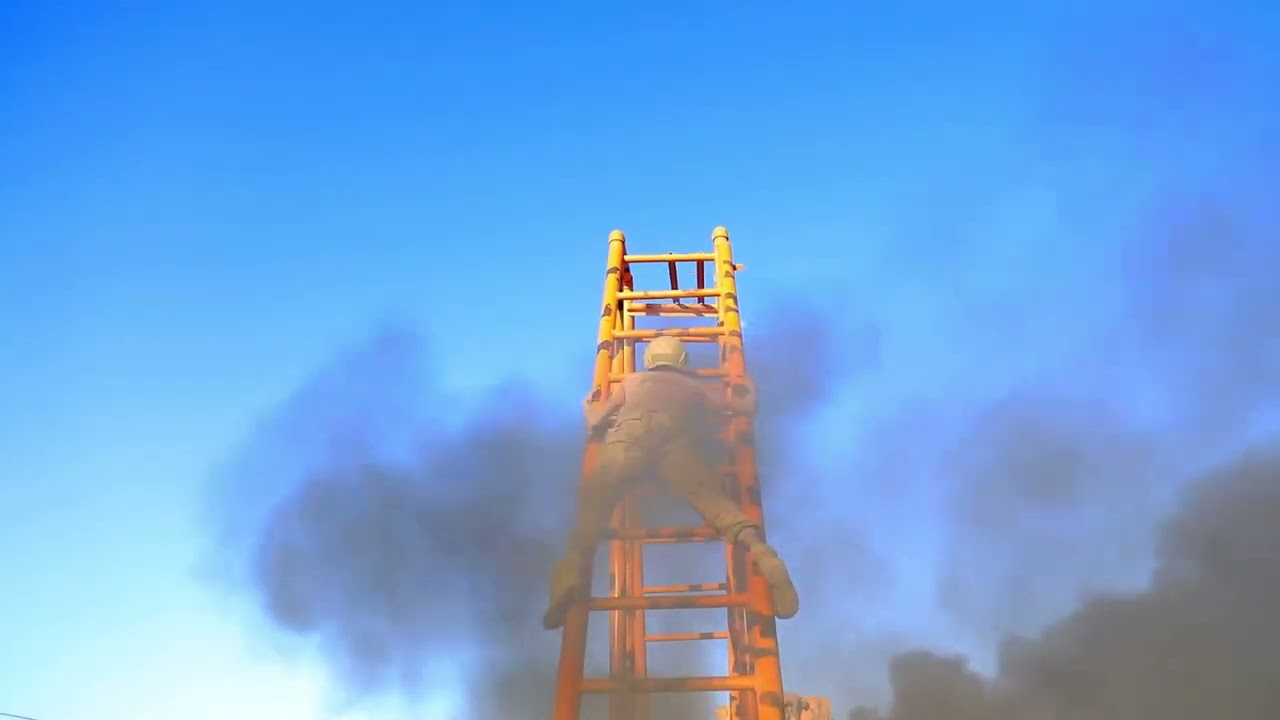 حفل إختتام العام التدريبي 2024 م وتخرج الدورة الثالثة صاعقة باللواء الأول احتياط.