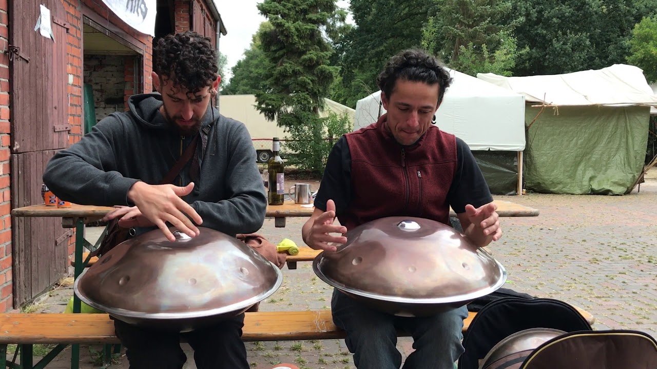 Kabecao and Alexandre Lora playing Handpan on the Baur&Brown Handpanfestival