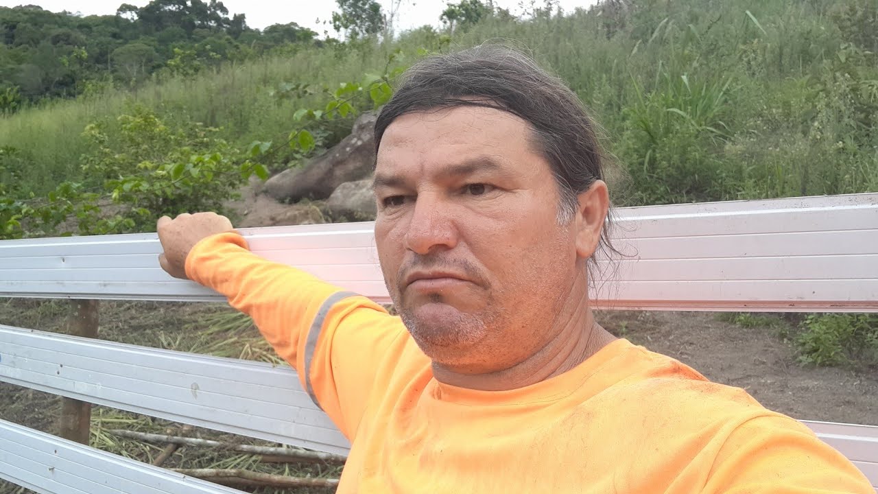 OLHA QUEMVEIO ME VISITAR AQUI NO SÍTIO