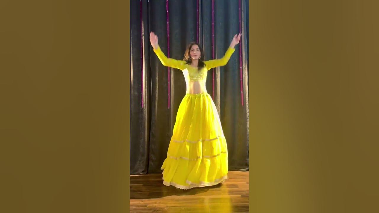 Radha wants more | SOTY | Khyati Sahdev | Dance Video | Lehenga | Wedding Choreography | Trending Radha wants more | SOTY | Khyati Sahdev | Dance Video | Lehenga | Wedding Choreography | Trending