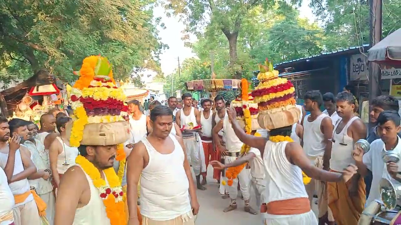 దొమ్మరనంద్యాల #గ్రామంలో అంగరంగ వైభవంగా జరిగిన#గొడుగుల #మహోత్సవం #ఫుల్ #వీడియోలు#viralvideo#minivlog 