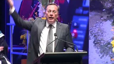 11 life lessons: Mitchell Mackey's Deakin Universi...