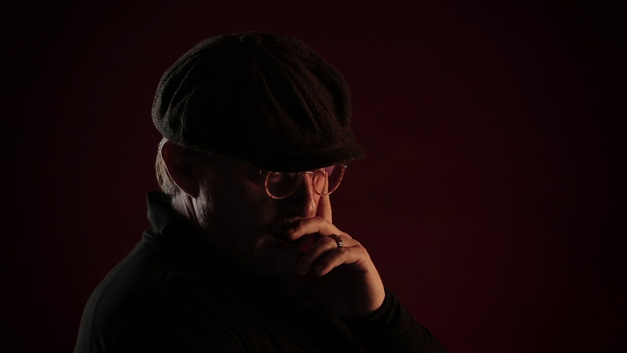 Эрик Микая . Авторская поэзия. - YouTube