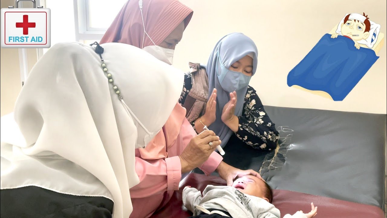BAYI AZAM SAKIT DEMAM 👶 MAMAH BAWA PERIKSA KE DOKTER | Salsa and Family