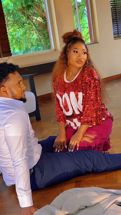 What you miss behind video shoots 😀😀