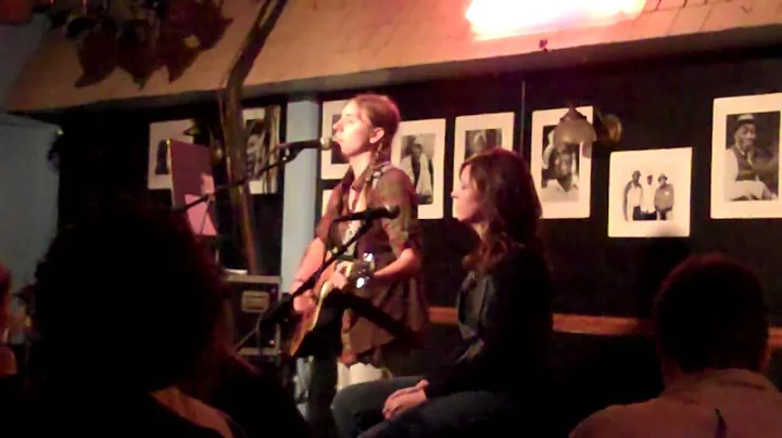 Bluebird Cafe Andrea Matthews and Brittany Gholson