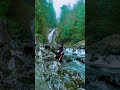 Cascada épica muy impresionante #twinfalls #cascada #washington #seattle #viral #mannymejiaoficial