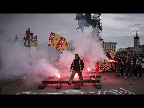 Francia despliega 13 000 agentes para la décima jornada de protestas por la reforma de las pensiones