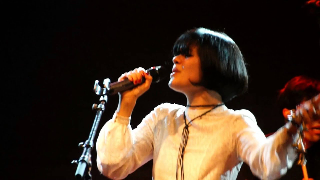 Bat For Lashes Horses of the sun (Live in Milan, November 19th 2012