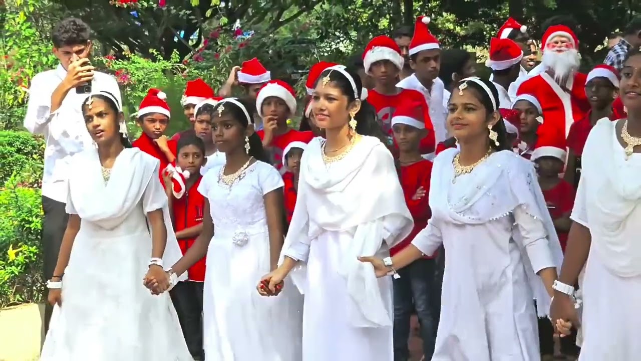 Christmas celebration in Assisi School