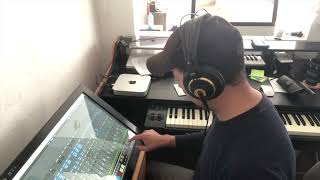 Slate Raven Setting Up