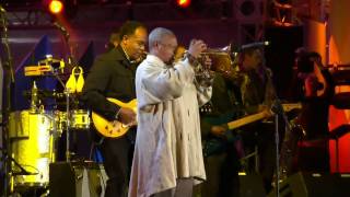 Hugh Masekela - Grazing In The Grass (live, 2010)