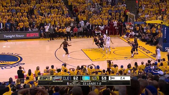 Mo Speights missed dunk (Gm 2, 2015 Finals)