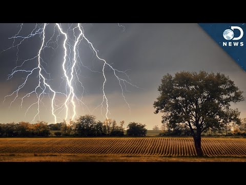 Video: The Number Of People Affected By Lightning Strikes Has Increased Dramatically - - Alternative View