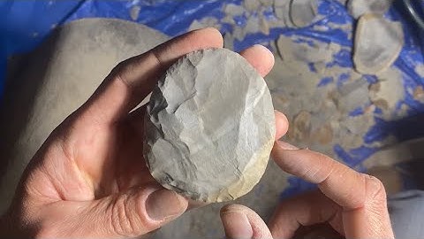 Making a Flat Round Biface for the Cache