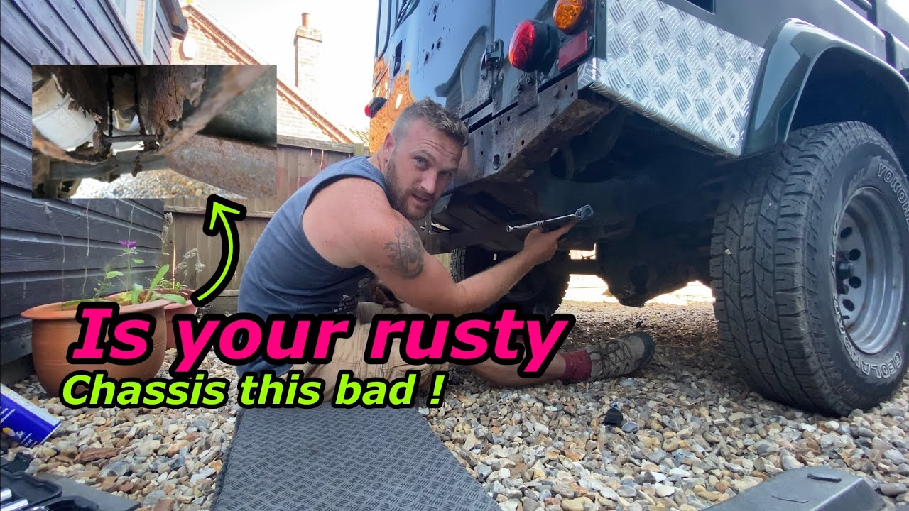 Removing the tow bar off my Defender 110 (mega rust found) YouTube