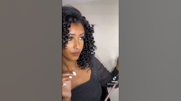 Curling my hair with the smallest curling wand✨ #curlingwand#curlyhairstyles