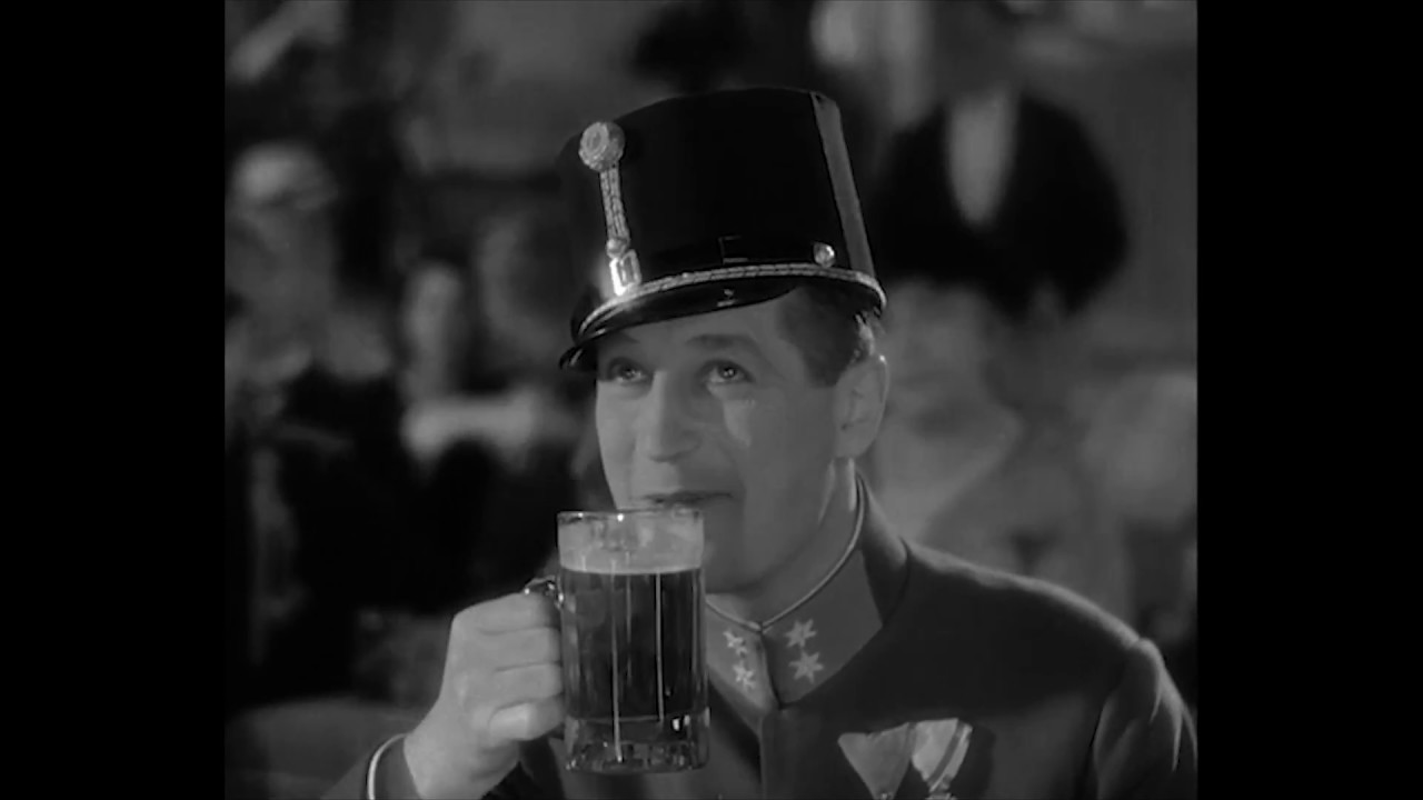 The Smiling Lieutenant trailer