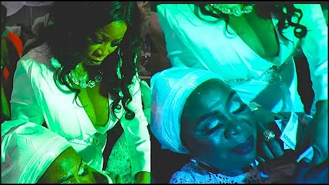 Kemi Korede Spray Money Mama Ereko, Yetunde Wunmi At Yoruba Actress Olayinka's Wedding