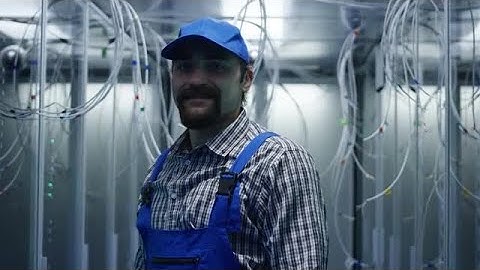 IT Technician In Server Room Stock Video