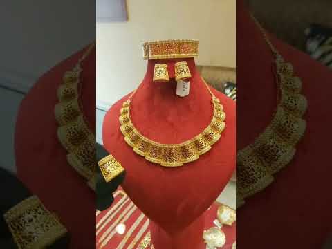 البحرين طقم دروب الفخامه من مجوهرات كريسوس لؤلؤ طبيعي وذهب قيراط ٢١ 7073 د ب 70730