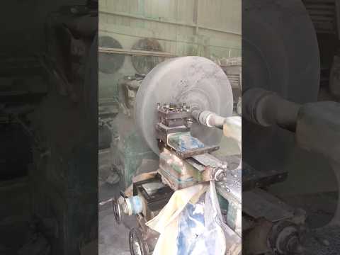 حجر بازلت رحي لعصر الزيتون