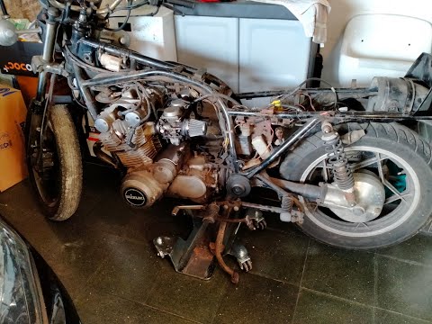 Suzuki gs 1000 gs1000G restoration.