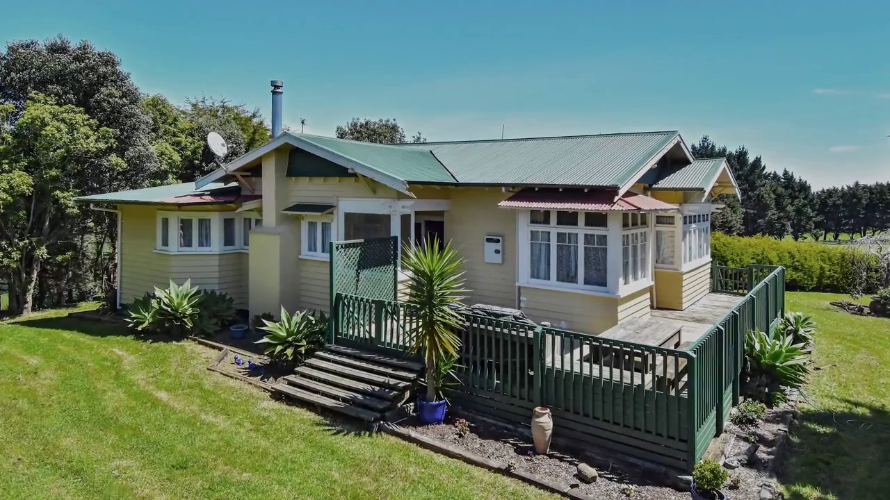 1120F Waiuku Rd, Waiuku YouTube