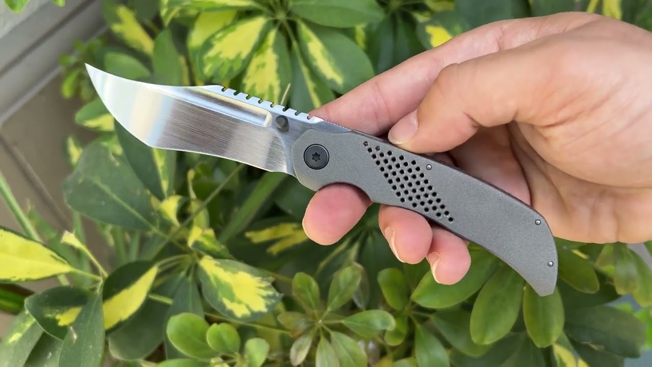 サイレントメビウス グロスポリナーミニレプリカ Sharp 556-S30V Mini Griptilian® Drop- Point Knife | Benchmade