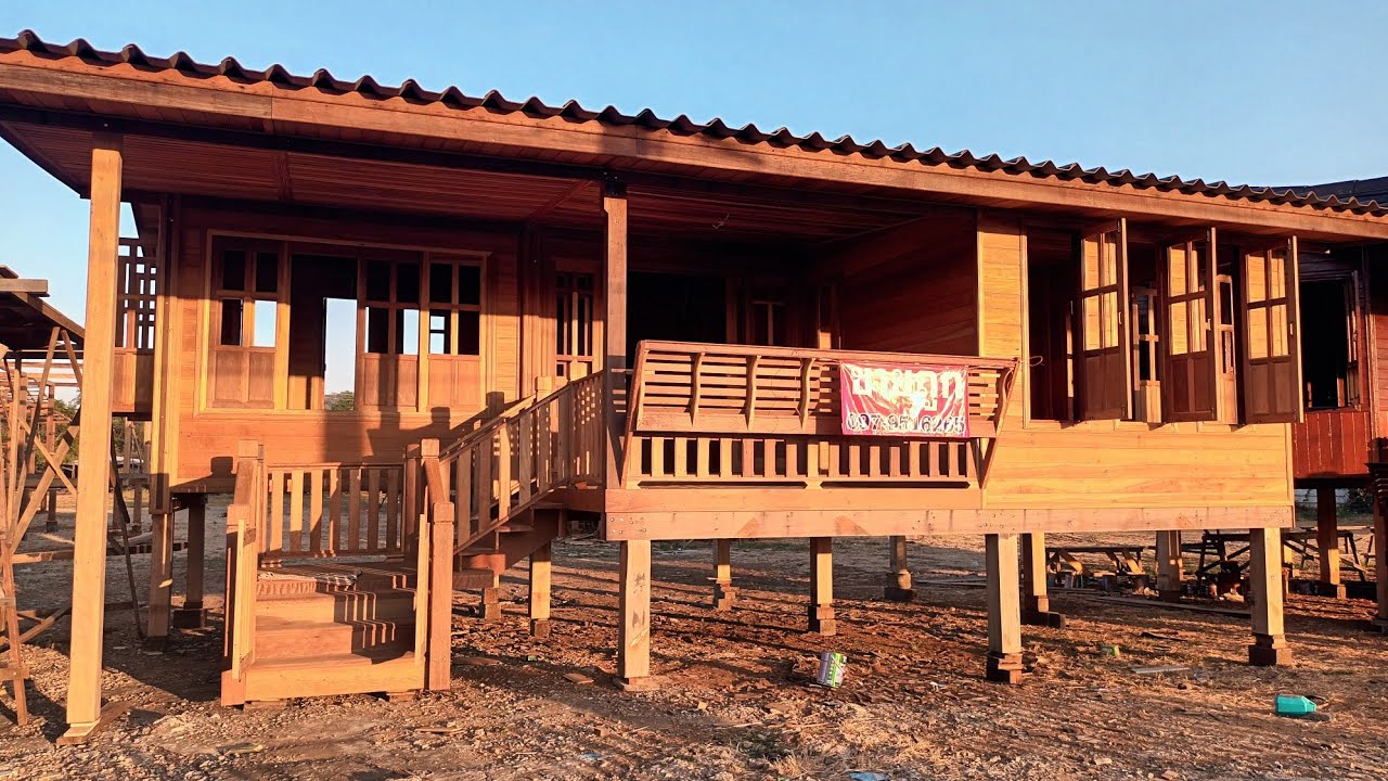 หลังนี้ 600,000 บาทบ้านทรงจั่ว ฝาบังใบ ร้านน้องน้ำผึ้งนครสวรรค์ สนใจติดต่อ 097 9516 265