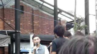 20100815東城衞擔任蔡依林簽唱會開場嘉賓-訪問