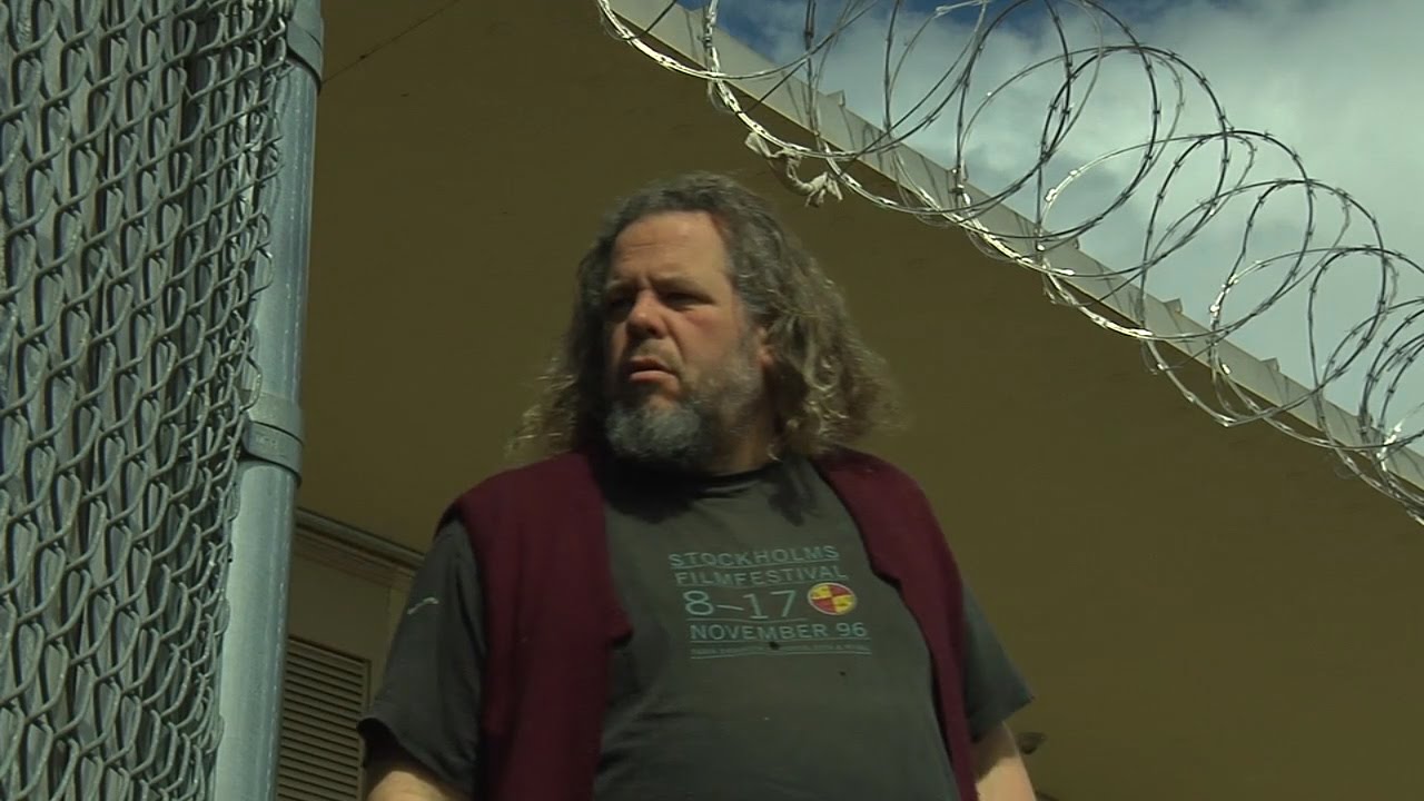 The Fencestitute (2015) - What is it like to work with Mark Boone Junior?
