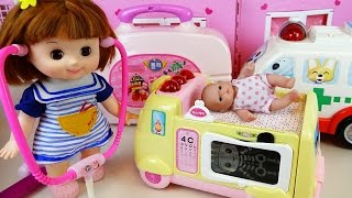 Doctor Kit and Baby doll ambulance hospital car toys play screenshot 3