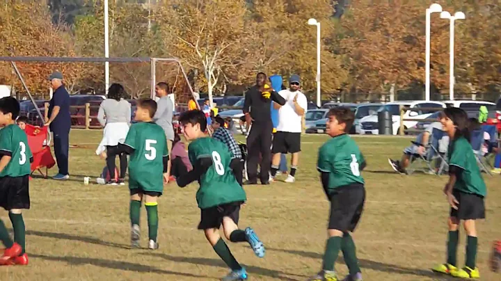 Junior scores wonder goal from the corner kick in the Championship game!