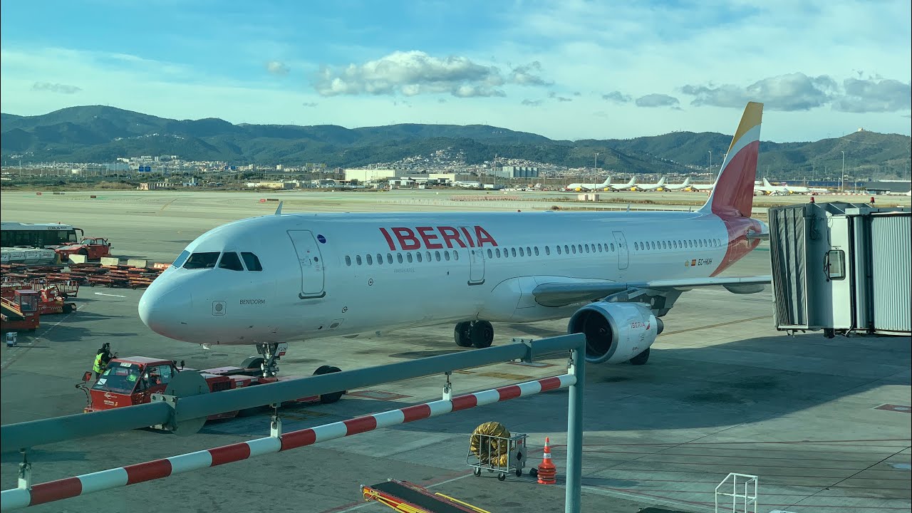 IBERIA A320 | Barcelona - Madrid | Flight Review 2019 - YouTube