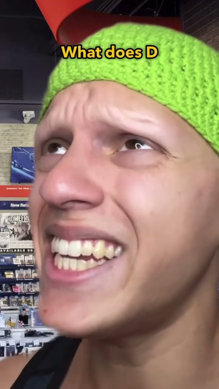 How to ROAST ? Your DUMB KID ? (GameStop Edition! ?) #comedy #funny #lol #relatable #gaming