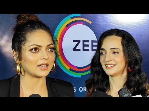 Best Friends Drashti Dhami And Sanaya Irani At The Special Screening Of \