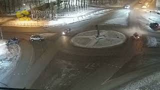 ДТП на круговом перекрёстке. ДТП Северодвинск