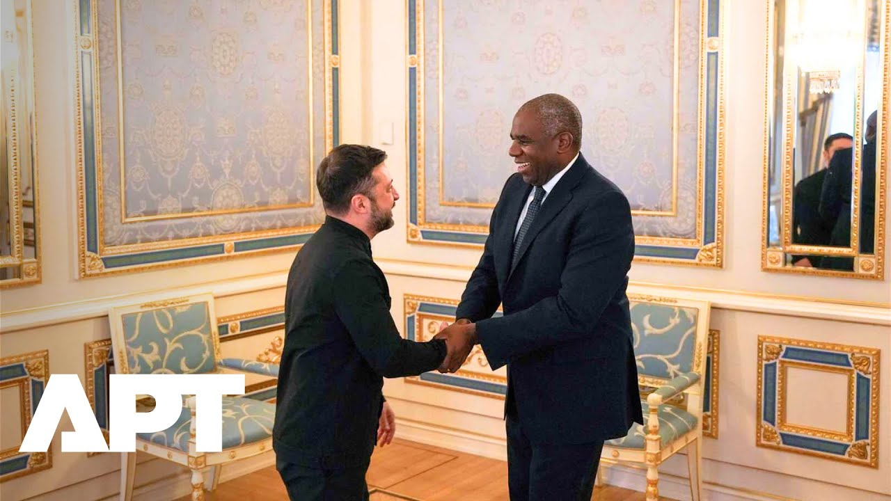 Зеленский благодарит Дэвида Ламми из Великобритании за поддержку в связи с объявлением о помощи в...