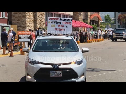 COVID-19 protester repeatedly heckles shoppers at Home Depot