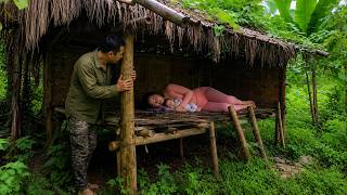 We Had No Home Left... My Child and I Took Shelter in an Abandoned House Deep in the Forest