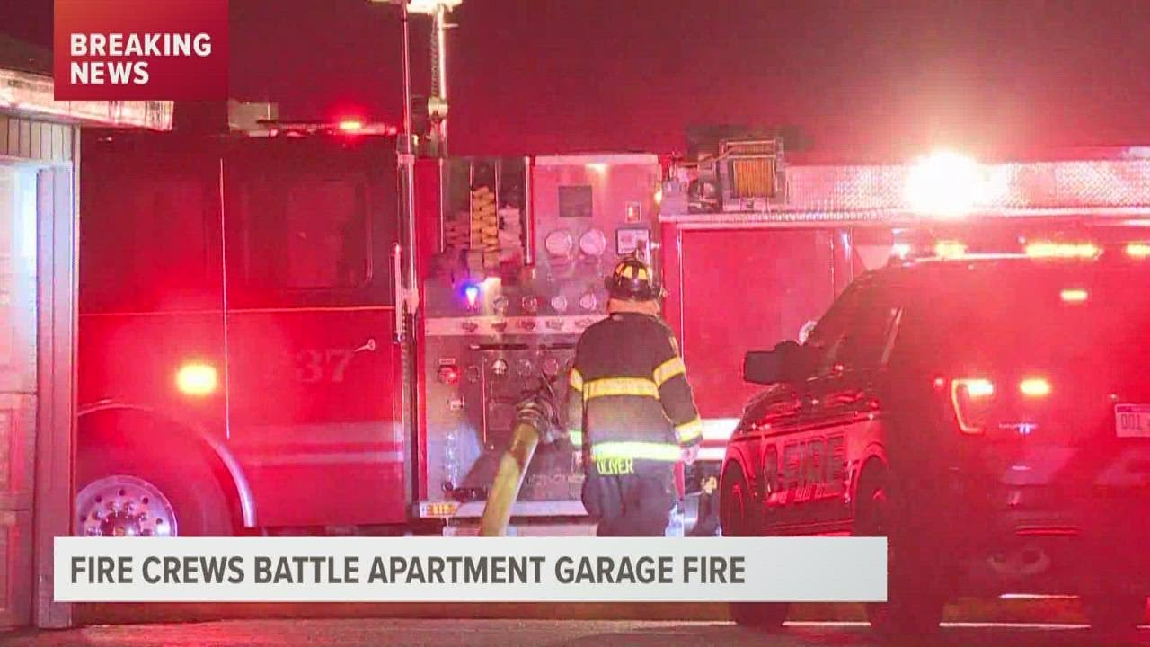 Crews battle fire at Kent County apartment complex - YouTube