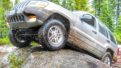 What size tires does a 2004 jeep grand cherokee have