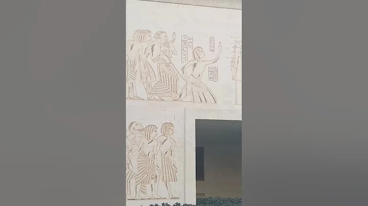 Adinkra Symbols: Ghana’s Ancient Visual Language 🇬🇭✨