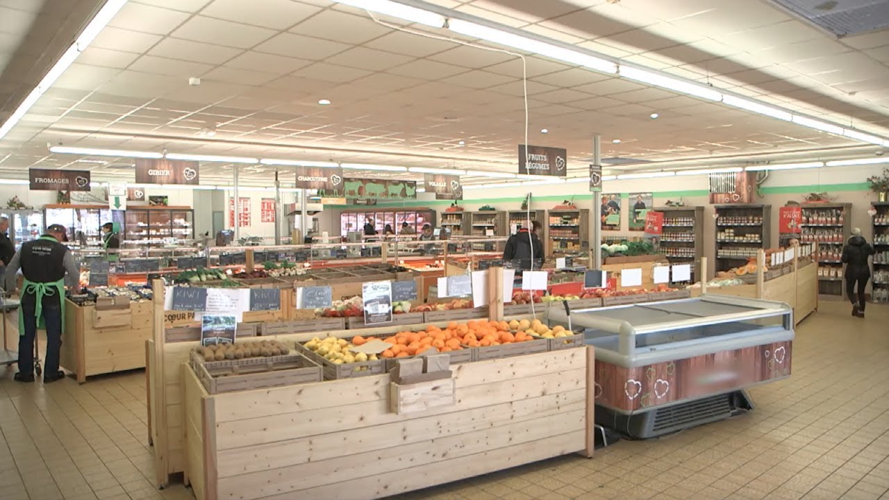 Quand les agriculteurs ouvrent leurs supermarchés - Tout compte fait
